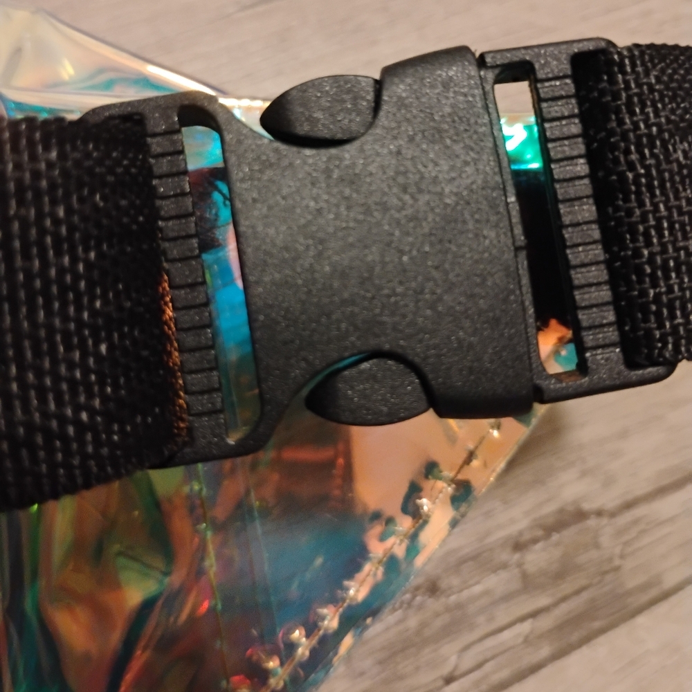Holographic Iridescent Crossbody Bag - Picture 10 of 11